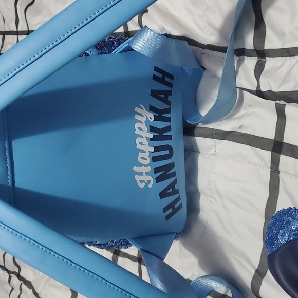 Backpack - Picture 2 of 5